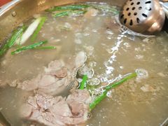 -老石黑山羊毛驴肉火锅(金凯广场店)