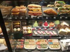 -星巴克(杭州湖滨银泰E区店)