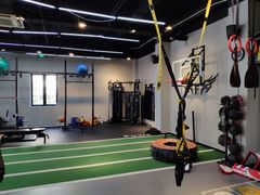 -Freedom Fitness私教健身俱乐部(徐虹北路店)