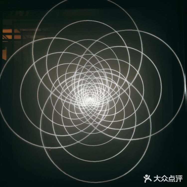 COSMOS平行宇宙来魔都啦❗快来看看沉浸式交互艺术展吧❗