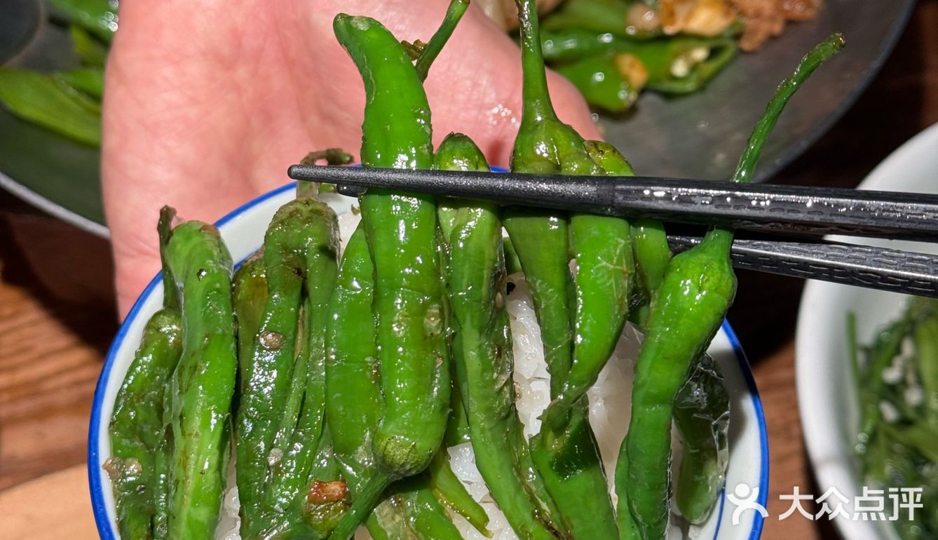 忘不了的这一口红配绿，好好吃 