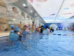 -龙格亲子游泳·水育早教运动中心(龙湾天街店)