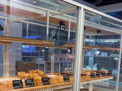 -焙丽拾光(麦凯乐直营店)