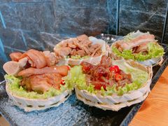 -湊湊火锅·茶憩(南京东路悦荟店)