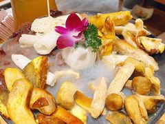 -一朵菌·野生菌探索家火锅(南亚店)