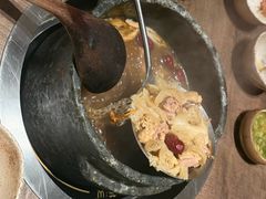 -蘑界·野生菌火锅(深业上城店)