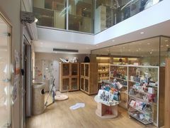 -Pets First伊珊娜洗护·精致美容·家庭式寄养(新会路店)
