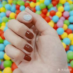 -艾妮世家