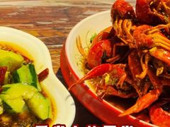 -老街烧烤大排档·地道湖北菜·龙虾馆(汉口火车站店)