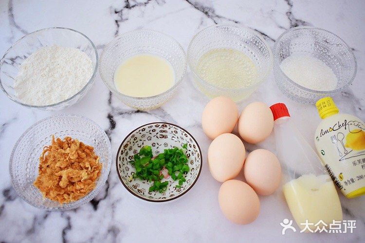 好吃到流泪的香葱肉松蛋糕卷,咸香不腻,做法简单