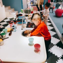 -MINI MARS KIDS CLUB亲子家庭中心(长宁天山店)