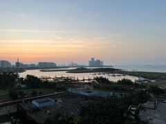 -皇马海口湾海景酒店(万绿园秀英港店)
