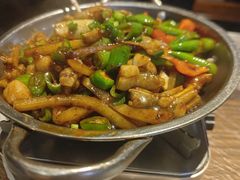 -老街烧烤大排档·地道湖北菜·龙虾馆(汉口火车站店)