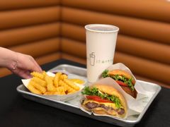 Shack Burger 招牌牛肉堡-Shake Shack(南山万象天地店)