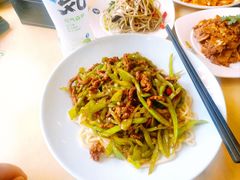尖椒肉丝饭-西部马华清真食府·丝路菜(大钟寺店)