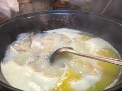 -鲜入围煮花胶鸡海鲜火锅