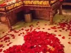 包厢布厂-菲芘金座酒吧