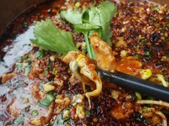 -有红鸡毛店·川菜(建设路店)