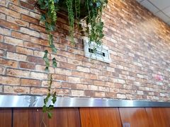 -老街烧烤大排档·地道湖北菜·龙虾馆(汉口火车站店)