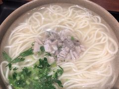 -亮亮面馆(经六路店)