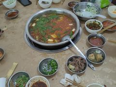 -黑竹沟新场牛肉火锅