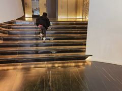 -涨巢·潮玩水疗局