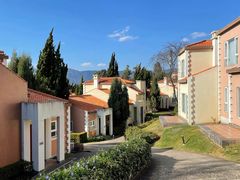 -昆明春城湖畔度假村