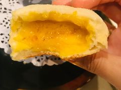 脆皮流沙包-皇朝会.经典传统粤菜(外滩店)