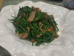 -新疆伊秀清真餐厅