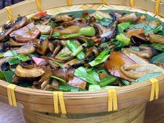 -云海肴·汽锅鸡·云南菜(天山百盛优客店)