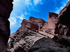 -天山神秘大峡谷