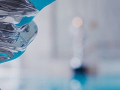 -成都华尔道夫酒店游泳池