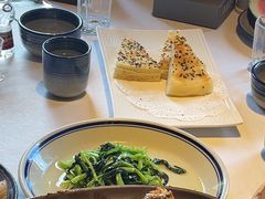 -八府香鸭·啫啫煲(华山路店)