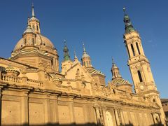 -皮拉尔圣母圣殿主教座堂