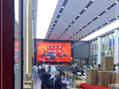 -上海华裕比亚迪4S店