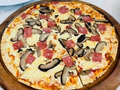 培根菌菇披萨-Barbe a papa亲子餐厅(杨浦店)
