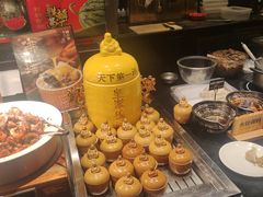 -钱小奴海鲜自助黑金店(杭州滨江龙湖店)