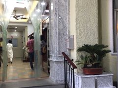 -上海市中医医院(石门路院区)