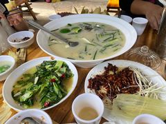 -邛海风味特色菜馆