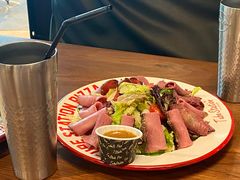 烤牛肉沙拉-Tubestation站点比萨(高新万达ONE店)