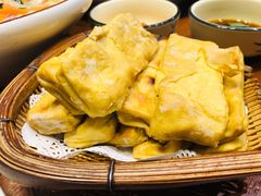 -老滇山寨•云南特色菜•地方菜•民族风情歌舞表演(金碧店)