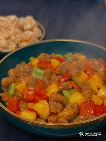 首次尝试做“菠萝咕咾肉” 有喜欢吃的嚒