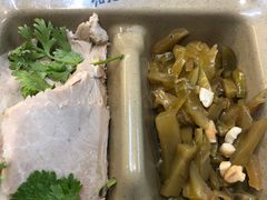 -亮亮面馆(经六路店)