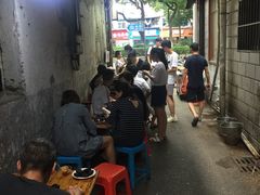 等位区-五娭毑臭豆腐(黄兴南路店)