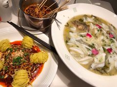 老坛麻辣酸菜鲈鱼-渔语鱼酸菜鱼新川菜(来福士店)