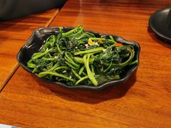 蒜炒地瓜叶-阿勇鲁肉饭(虹井路店)