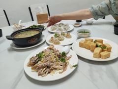 -正宗普宁豆干坊·洪记砂锅粥(红领巾路店)
