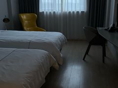 -白玉兰酒店(上海田子坊马当路地铁站店)