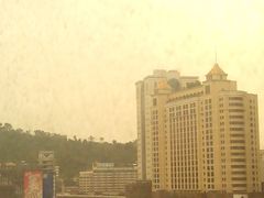 从酒店房间向外看到的风景-广州景星酒店