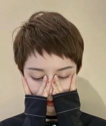 -东秀护肤造型